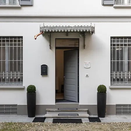 Apartment Palazzo Cavour, 34 - Luxury Decumano