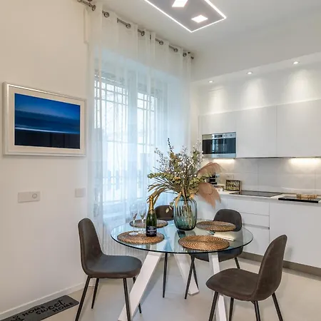 Palazzo Cavour, 34 - Luxury Decumano Pavia